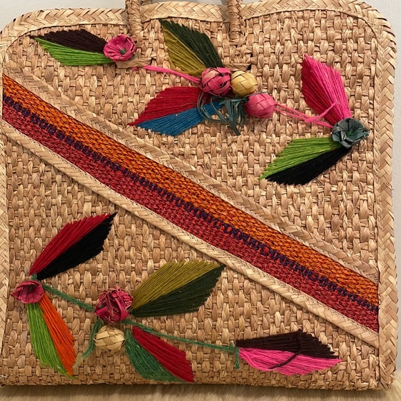 Vintage Oversized Straw Tote Bag - Picture 2 of 8